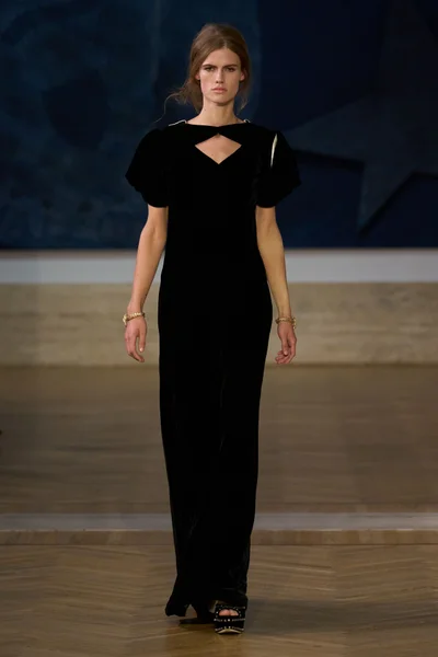 Look 50